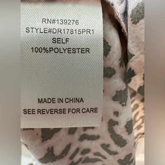 Dr2 Top Animal Print Pink Gray Blouse Long Sleeve - Picture 5 of 6